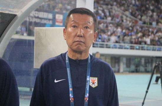 周莹王俊凯三人合体