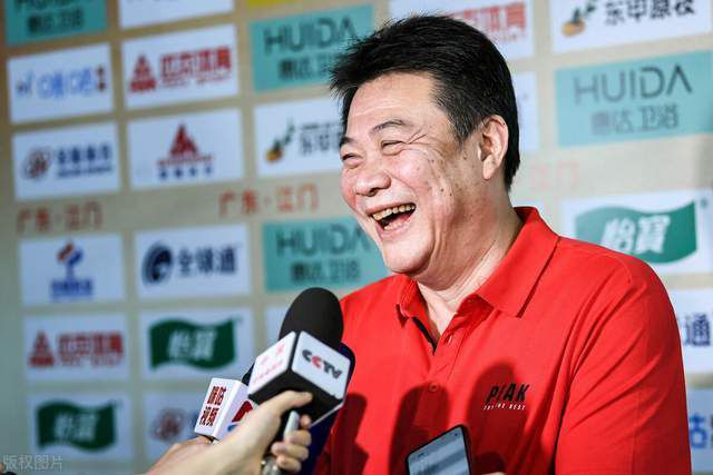 少妇在宾馆不戴套进入